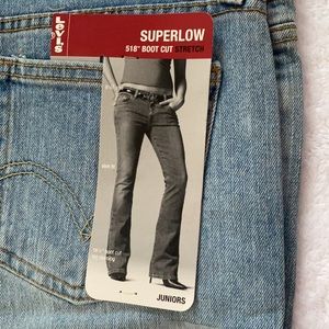 Levi’s 518 boot cut size 9M new with tags